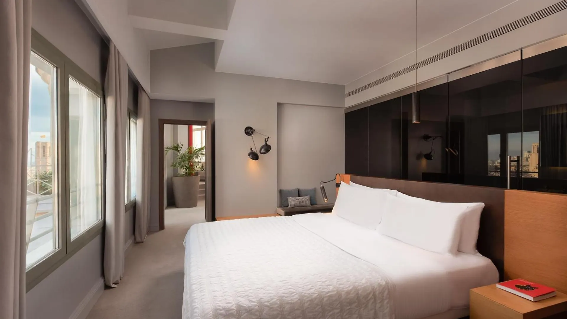 ***** Hotel Le Meridien Barcelona Spanje