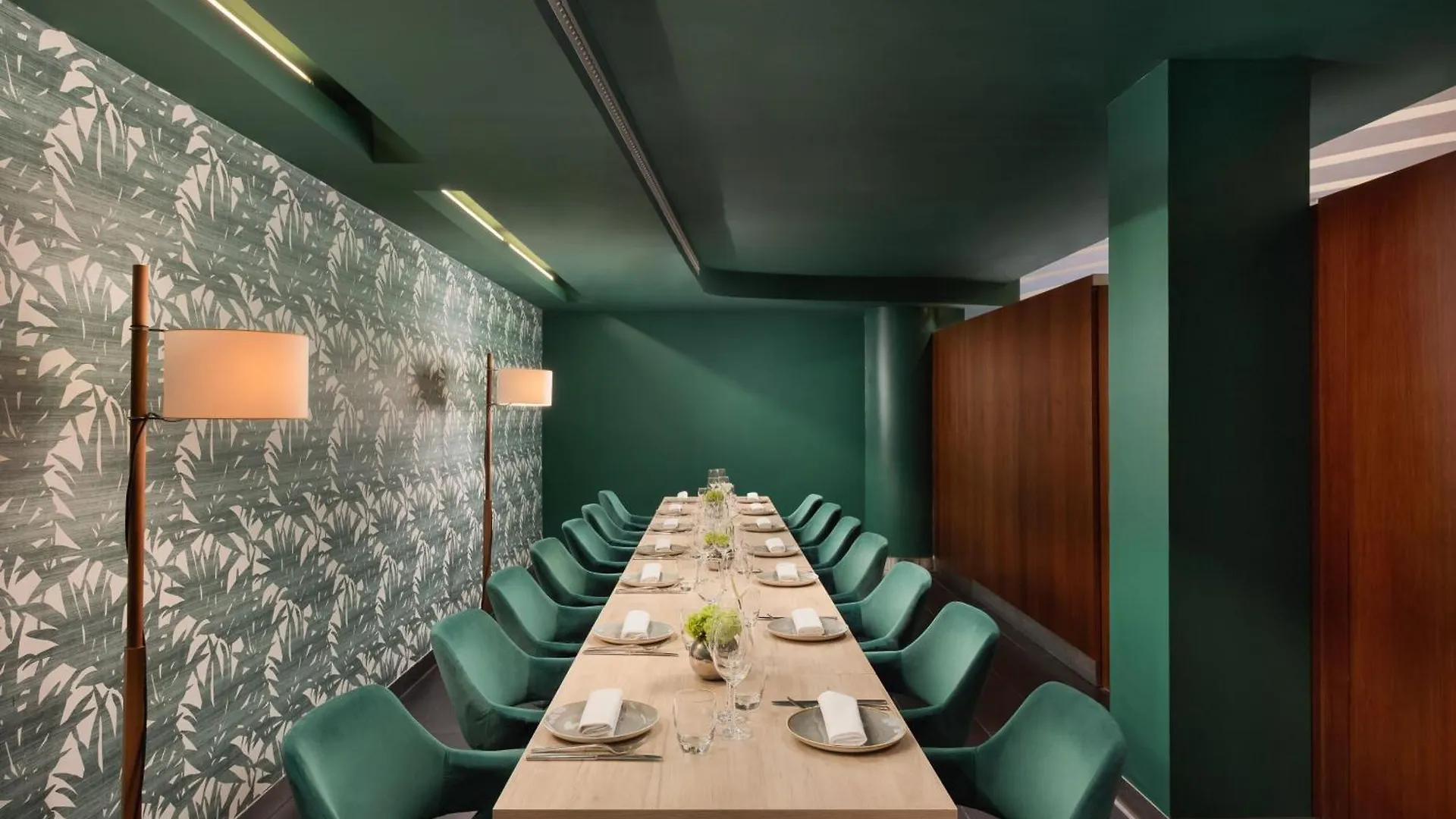 Le Meridien Barcelona Hotel