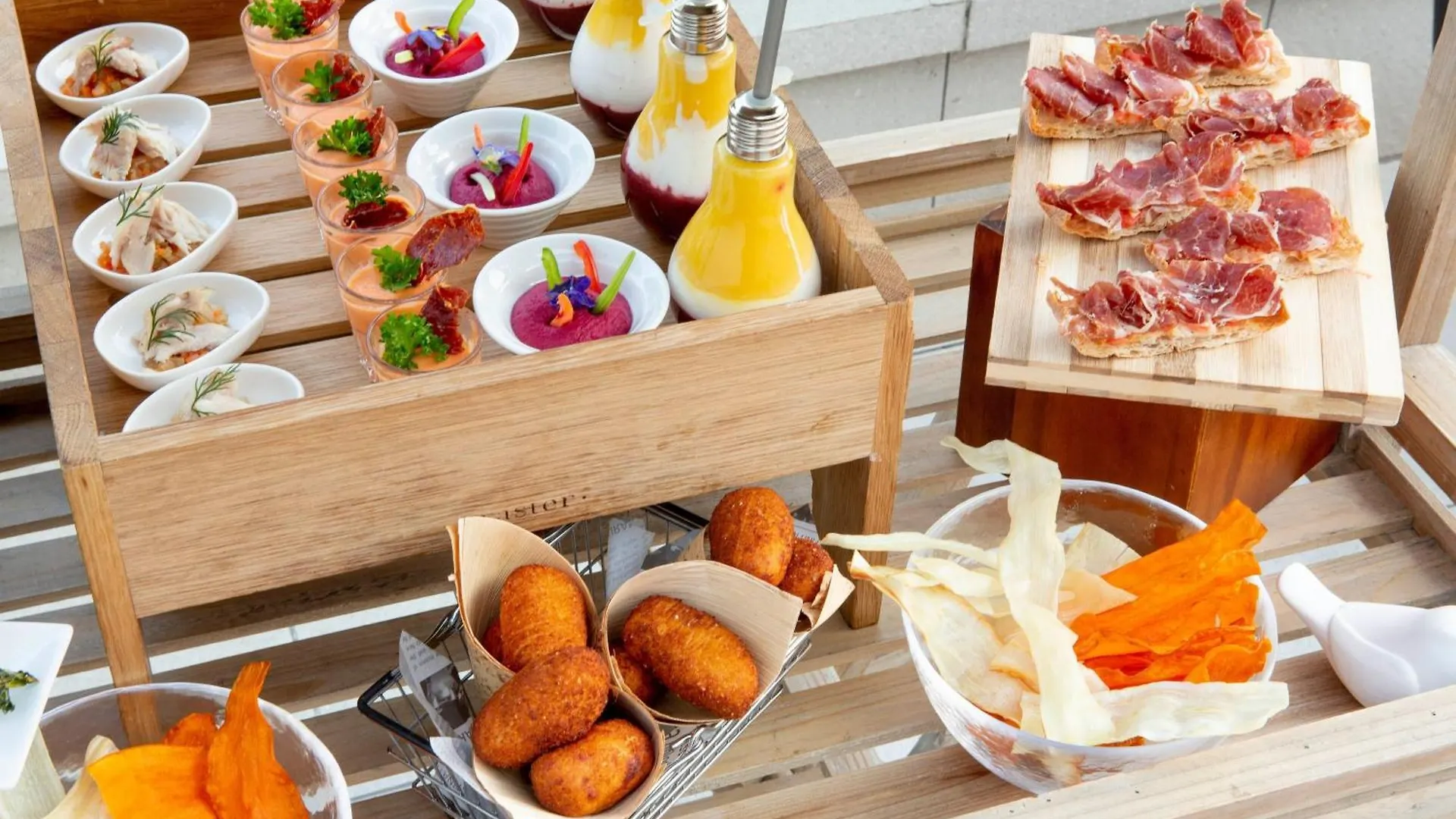 Le Meridien Barcelona Hotel