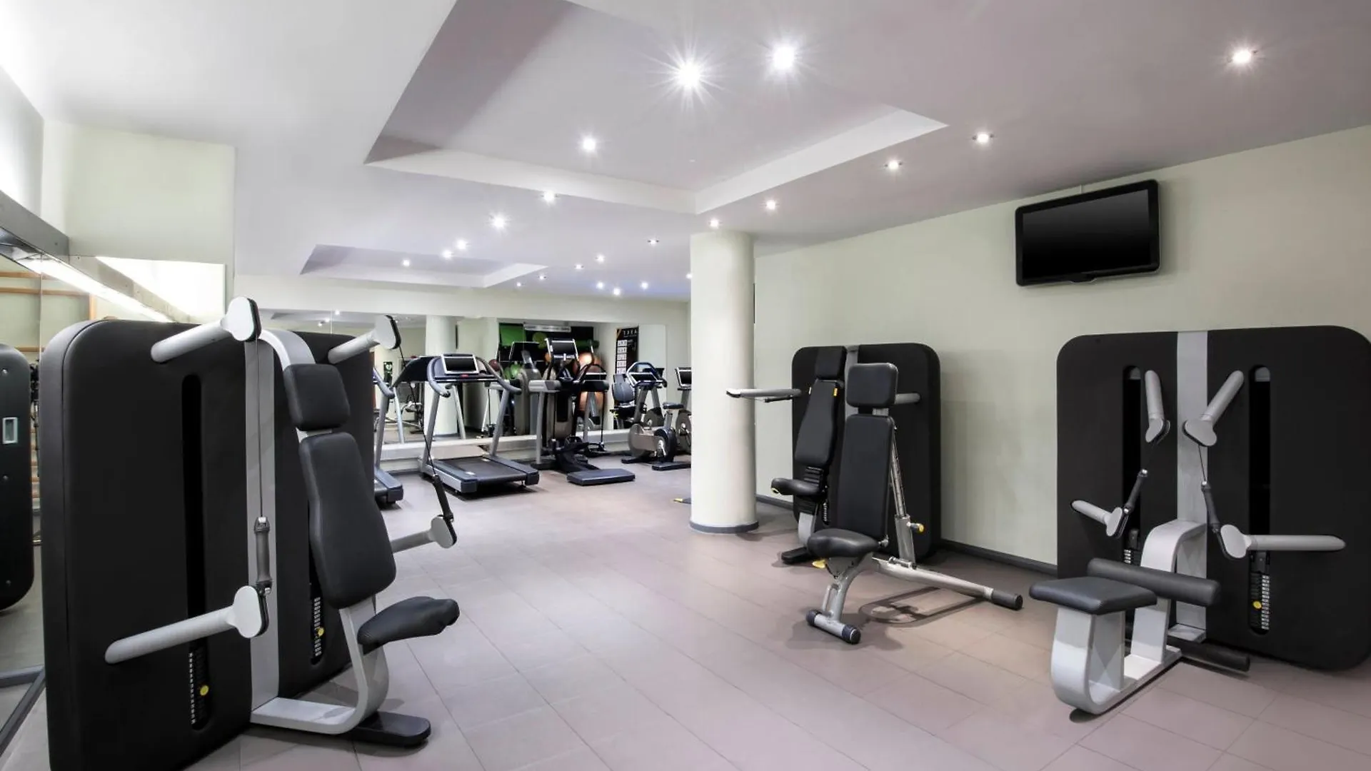 Le Meridien Barcelona Hotel