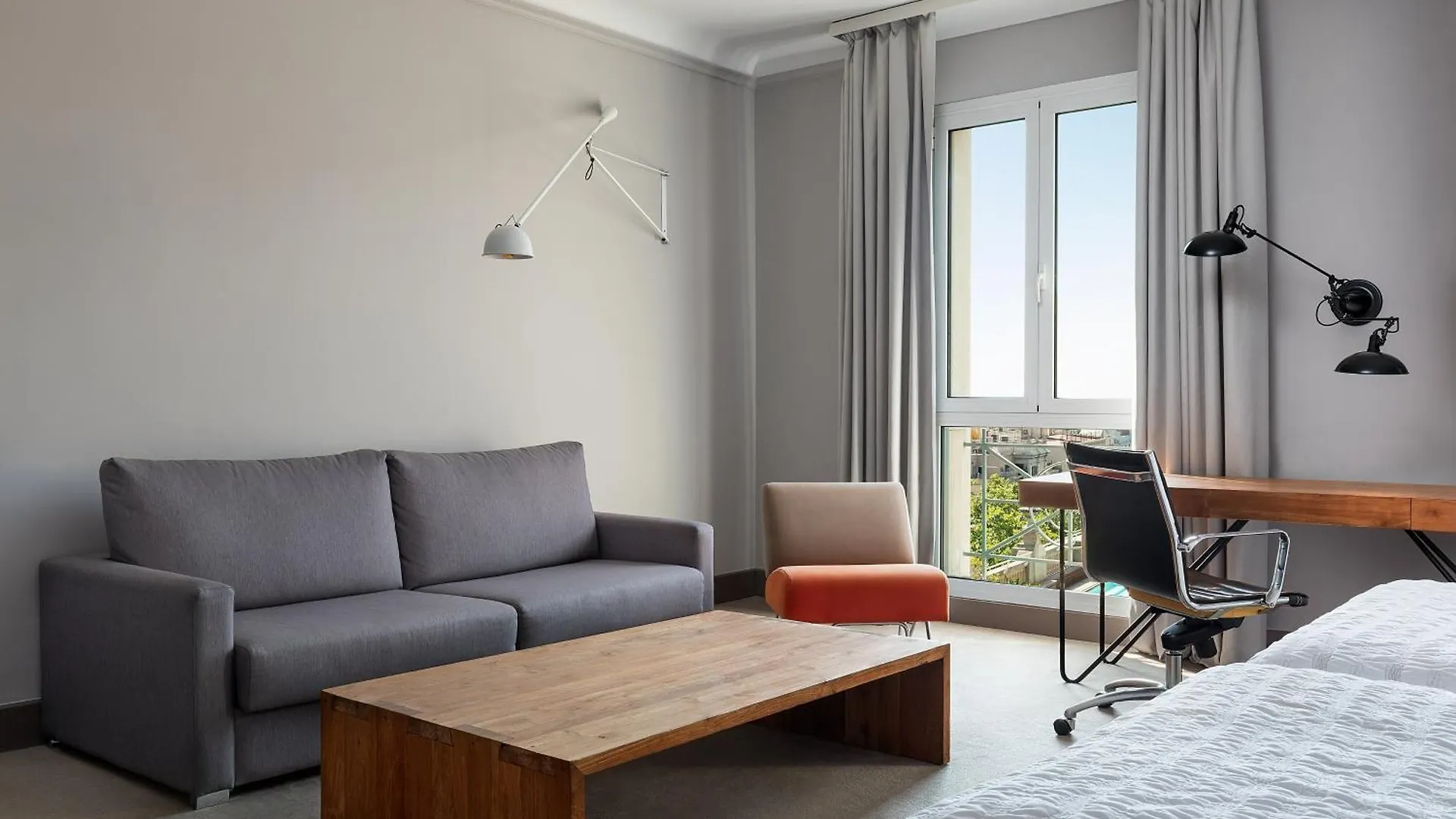 Le Meridien Barcelona Hotel